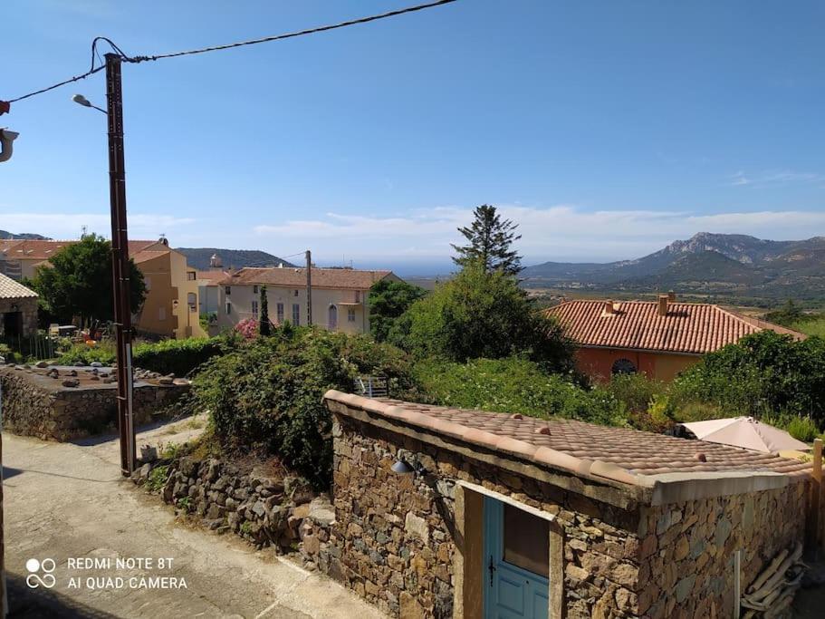 Duplex Avec Jardin, Proche Village Calenzana Buitenkant foto